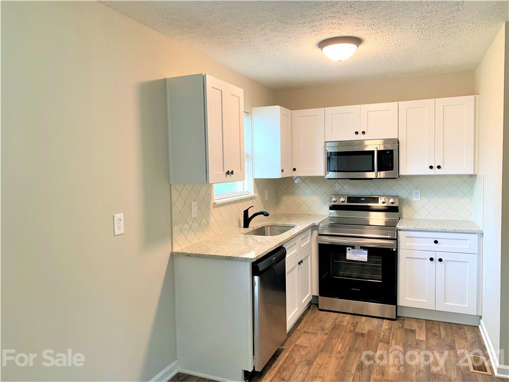 318 Ebenezer Road Kings Mountain, NC 28086 - Photo 17 of 43 Gallery Image 17