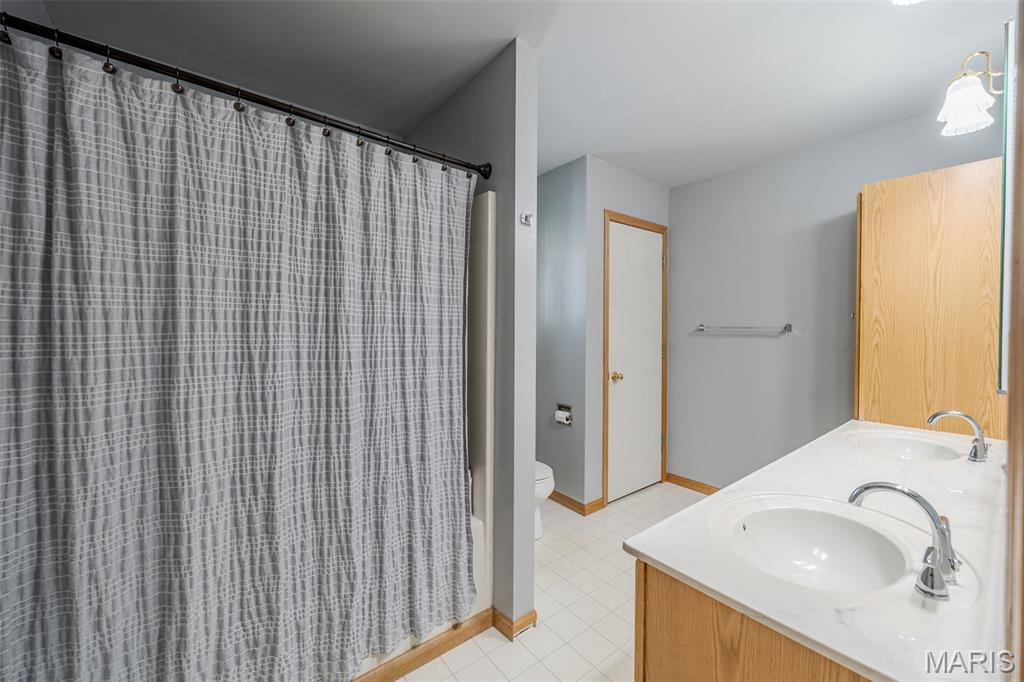 565 Cedar Lane Sullivan, MO 63080 - Photo 19 of 38