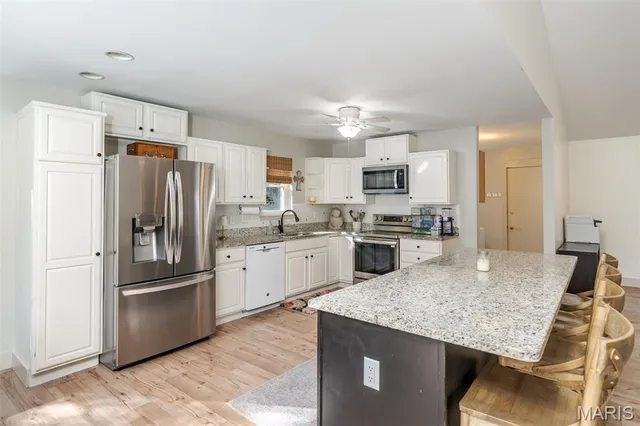 $439,900 | 565 Cedar Lane, Sullivan, MO 63080