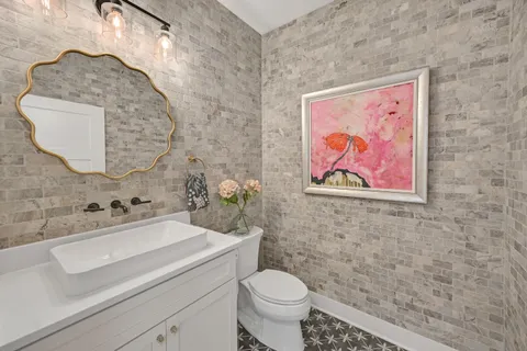 $1,699,000 | 6850 West River Birch Drive, Mequon, WI 53092