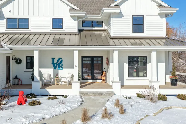 $1,699,000 | 6850 West River Birch Drive, Mequon, WI 53092
