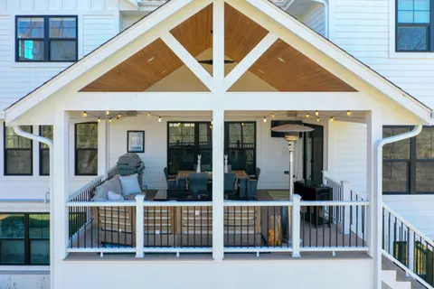 $1,595,000 | 6850 West River Birch Drive, Mequon, WI 53092