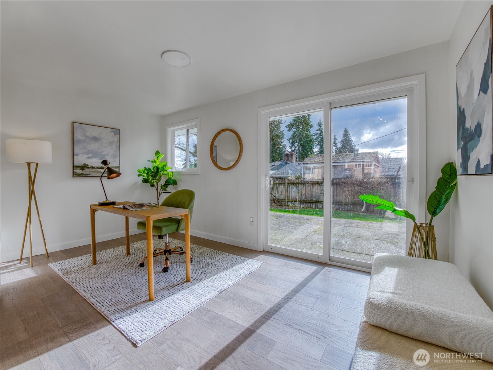 18 232nd Place Southwest Bothell, WA 98021 - Photo 14 of 32 a living room filled with furniture