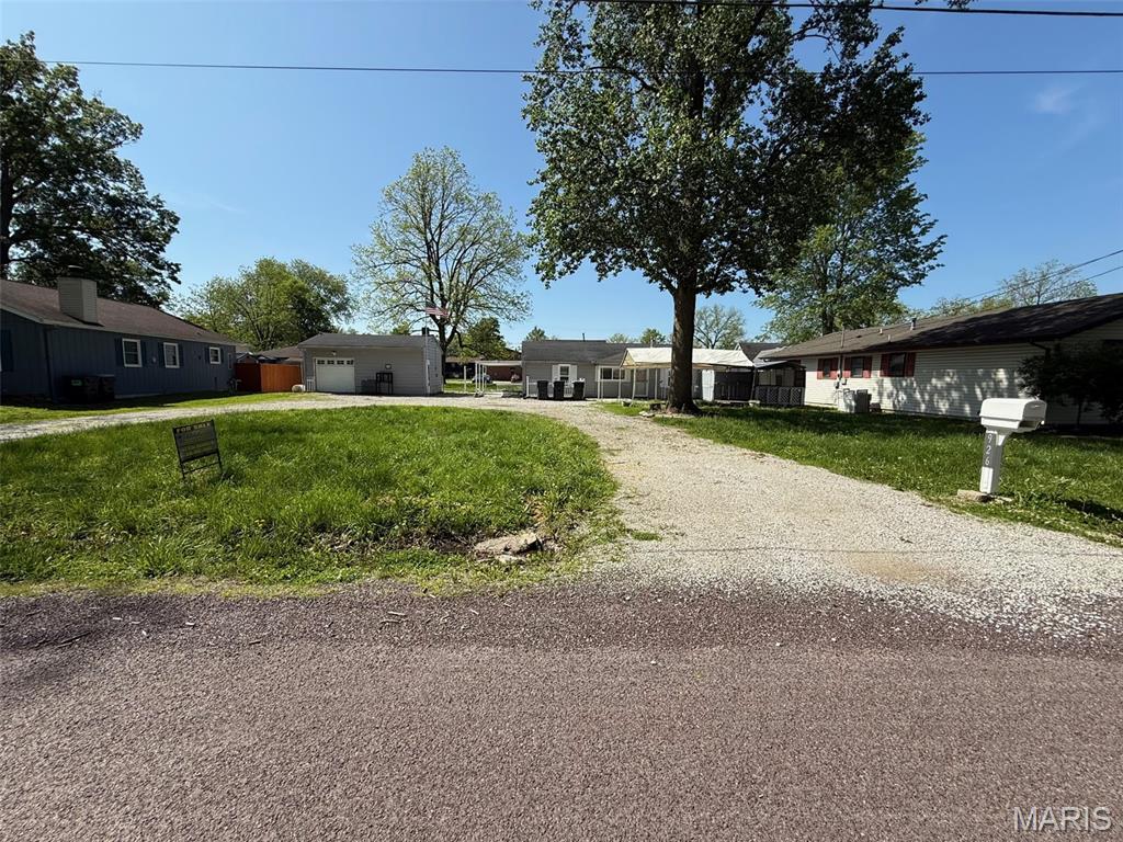 926 West Green Street Mascoutah, IL 62258 - Photo 2 of 10