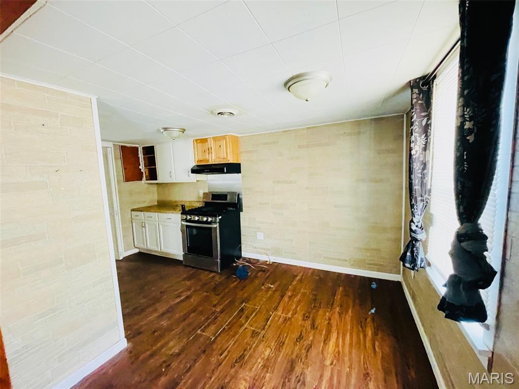 926 West Green Street Mascoutah, IL 62258 - Photo 6 of 10