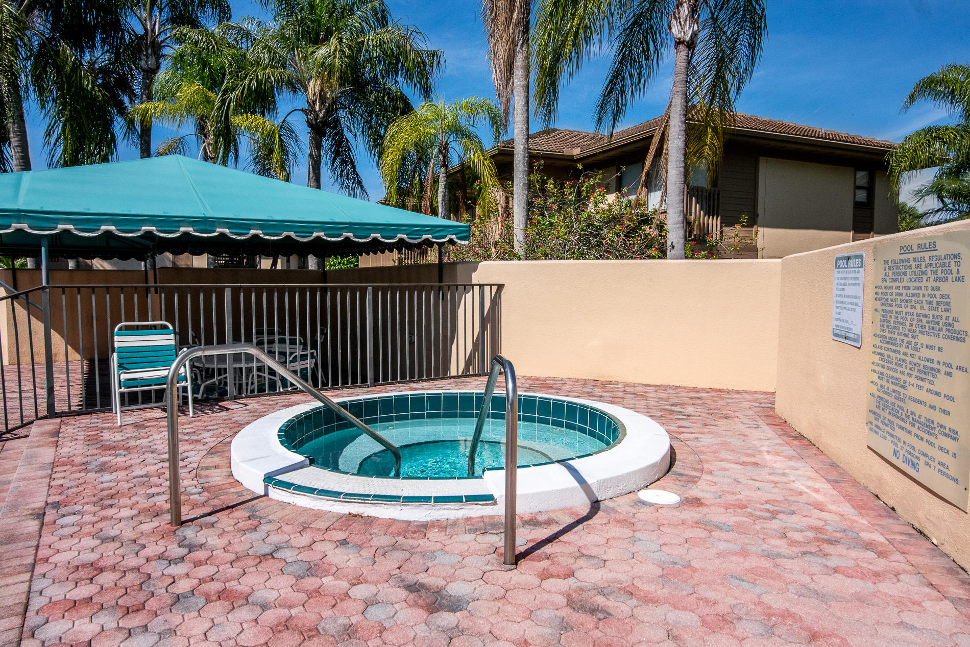 20049 Boca W Drive, Unit 3023 Boca Raton, FL 33434 - Photo 15 of 34 Jacuzzi