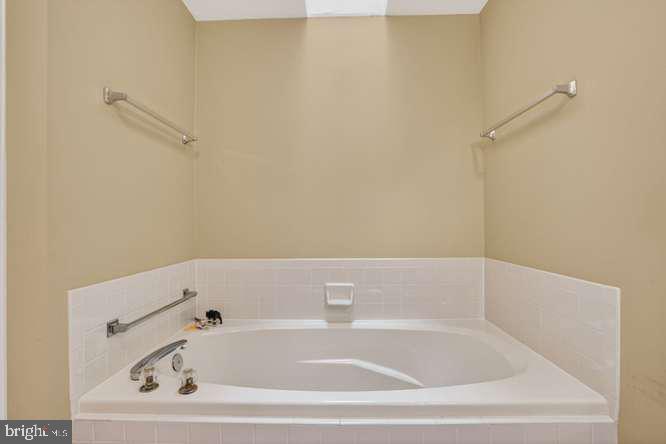 9063 Golden Sunset Lane Springfield, VA 22153 - Photo 12 of 28