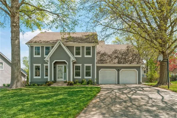 $445,000 | 14827 South Navaho Drive, Olathe, KS 66062