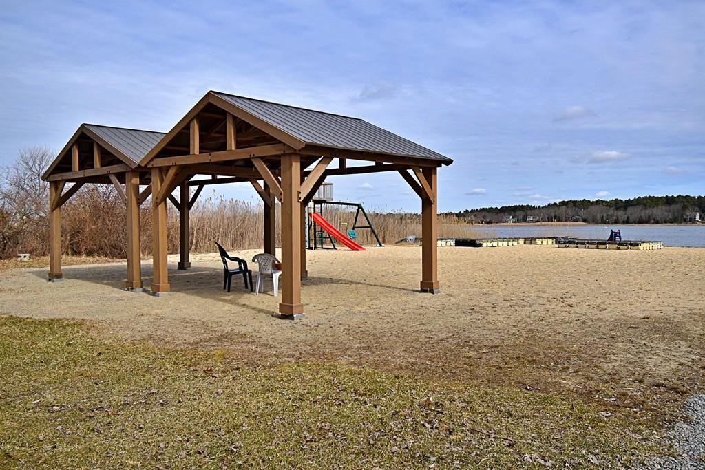 18 Dexter Road Marion, MA 02738 - Photo 2 of 26 Gallery Image 2