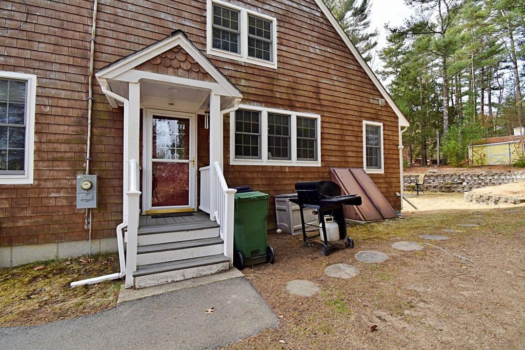 18 Dexter Road Marion, MA 02738 - Photo 4 of 26 Gallery Image 4