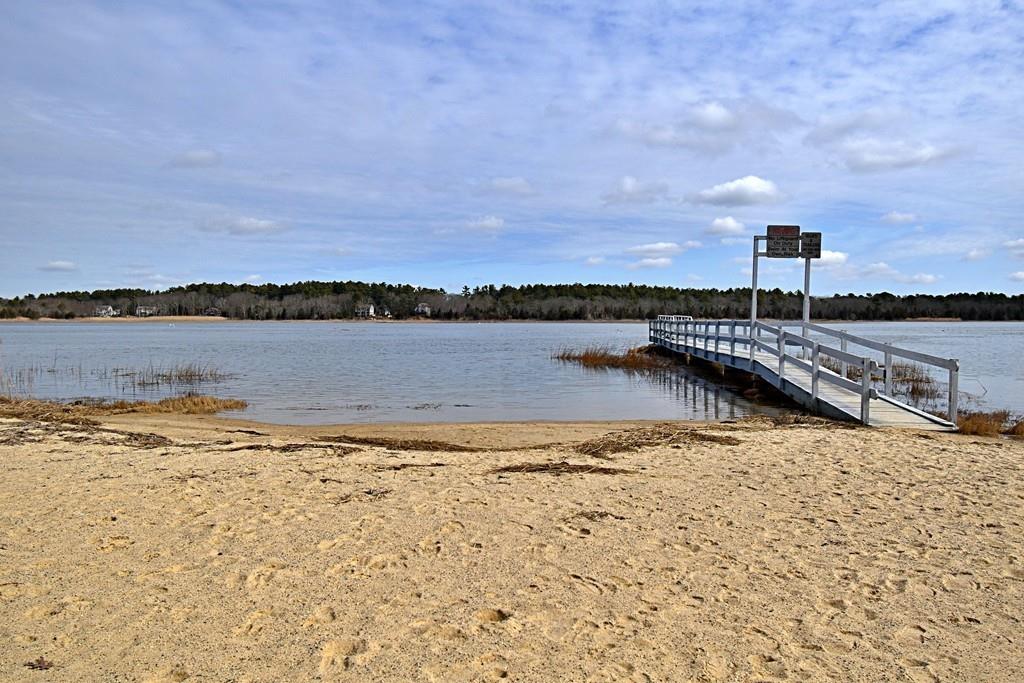 18 Dexter Road Marion, MA 02738 - Photo 6 of 26 Gallery Image 6