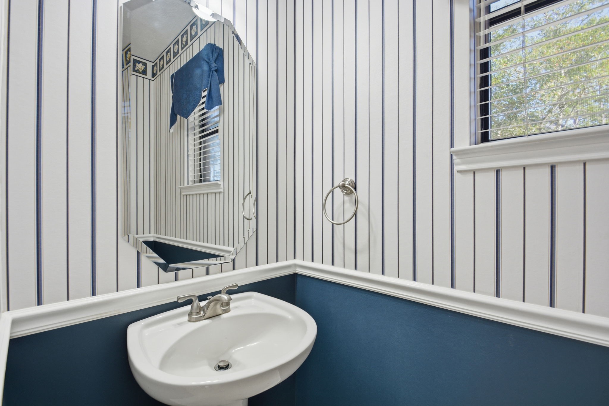 3318 Woods Edge Drive Spring, TX 77388 - Photo 11 of 42 Half Bath downstairs