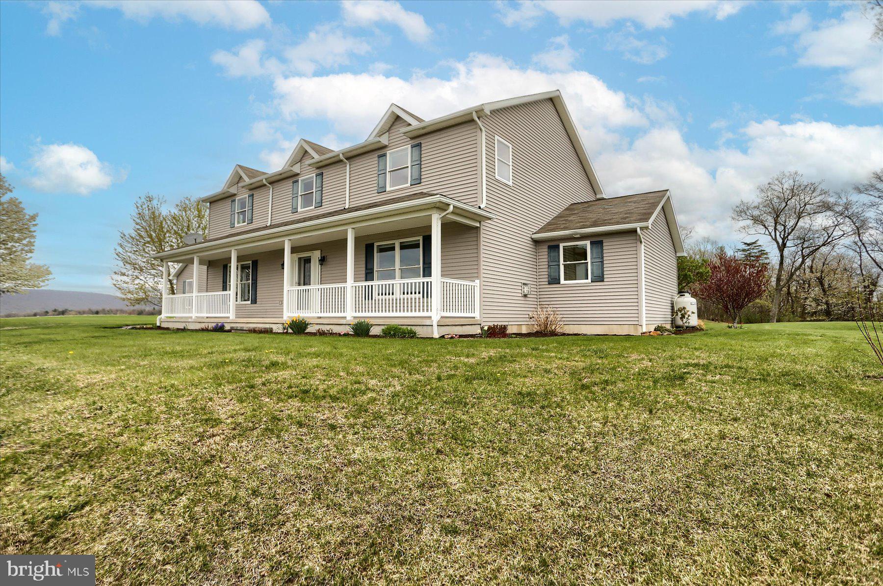 740 Pumpkin Center Road Klingerstown, PA 17941 - Photo 4 of 86 Gallery Image 4