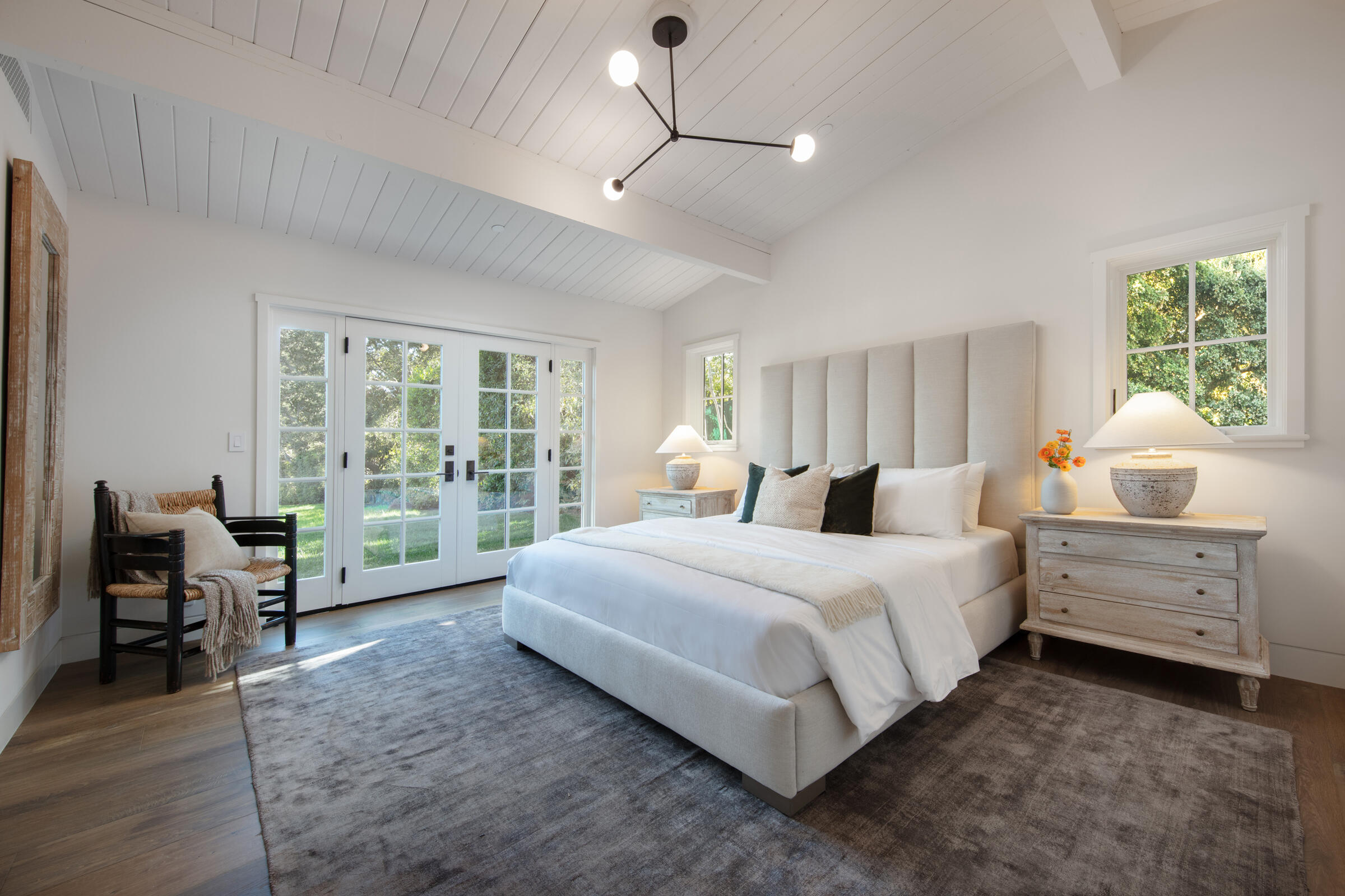 595 Picacho Lane Montecito, CA 93108 - Photo 26 of 41 26. Guest House Suite