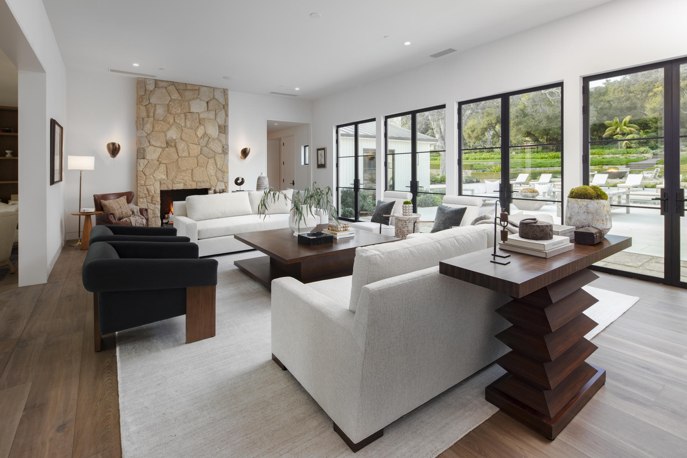 595 Picacho Lane Montecito, CA 93108 - Photo 8 of 41 8