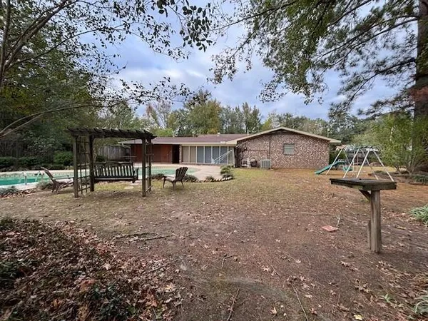 $167,000 | 906 East Oak Street, Winnfield, LA 71483