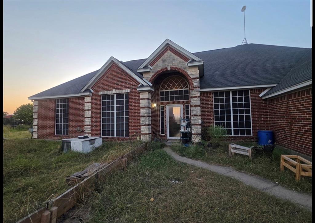 2727 Ridgeview Circle Kaufman, TX 75142 - Photo 2 of 40 Gallery Image 2