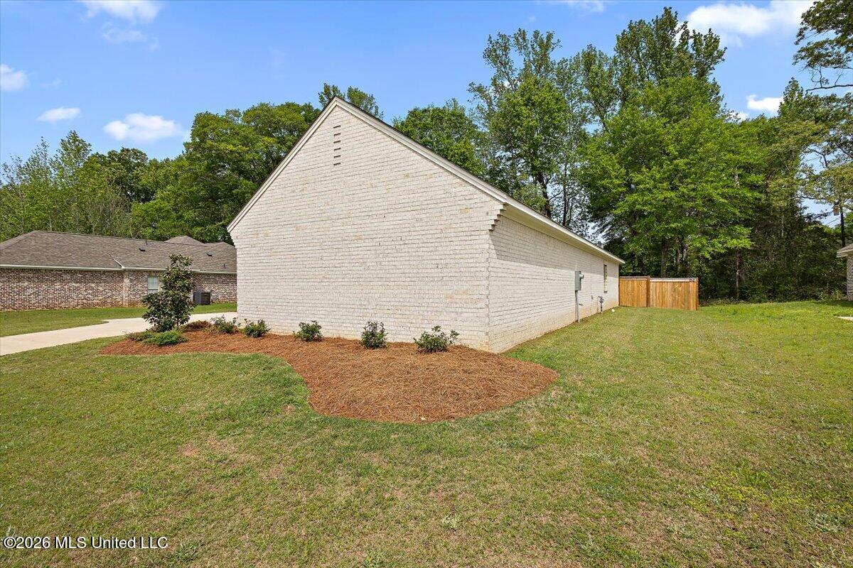 217 Jasmine Cove Circle Brandon, MS 39042 - Photo 28 of 32 02-HTP_7302