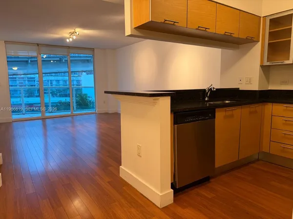 $2,900 | 31 Southeast 5th Street, Unit 605, Miami, FL 33131