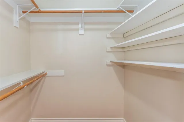 $275,000 | 1714 Windsor Drive, Gainesville, TX 76240