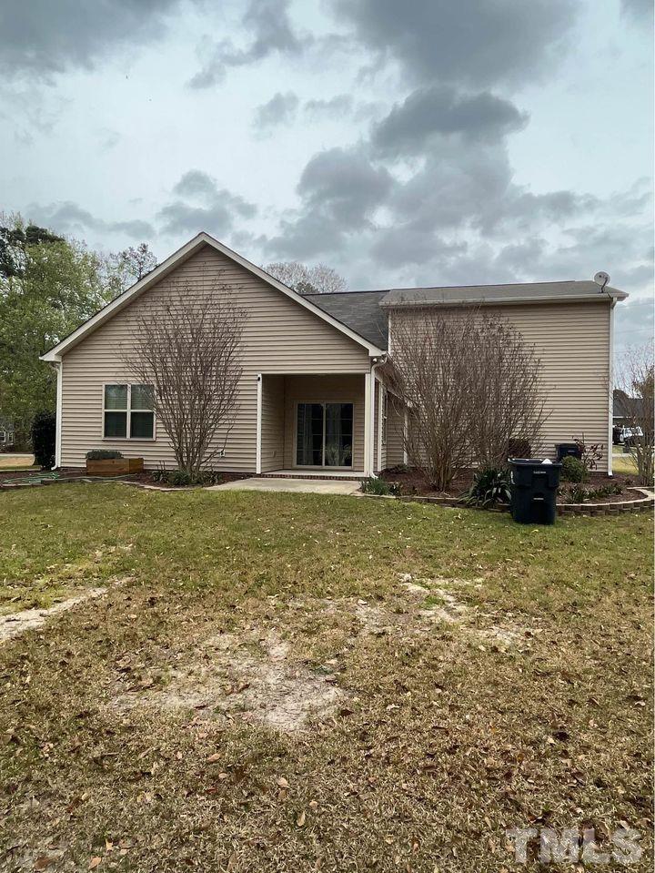 3246 Gilbert Road Eastover, NC 28312 - Photo 4 of 18 Gallery Image 4