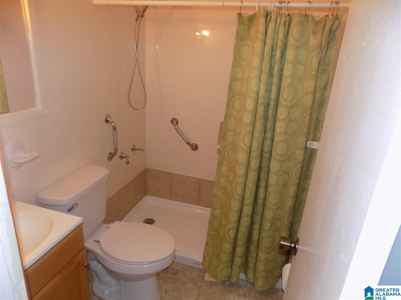 916 8th Street Pleasant Grove, AL 35127 - Photo 6 of 9