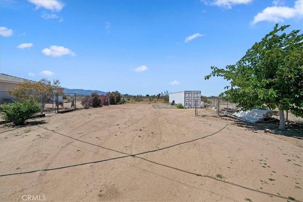 11362 Sonora Road Phelan, CA 92371 - Photo 30 of 43