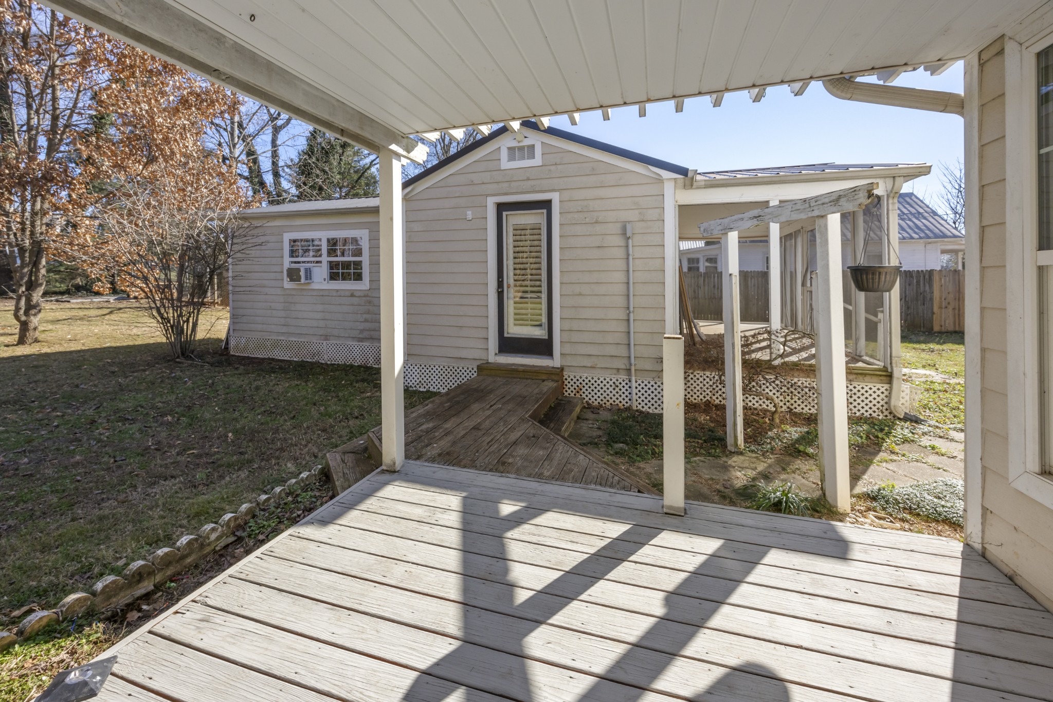 801 South High Street Winchester, TN 37398 - Photo 23 of 49 a front view of a house with a porch