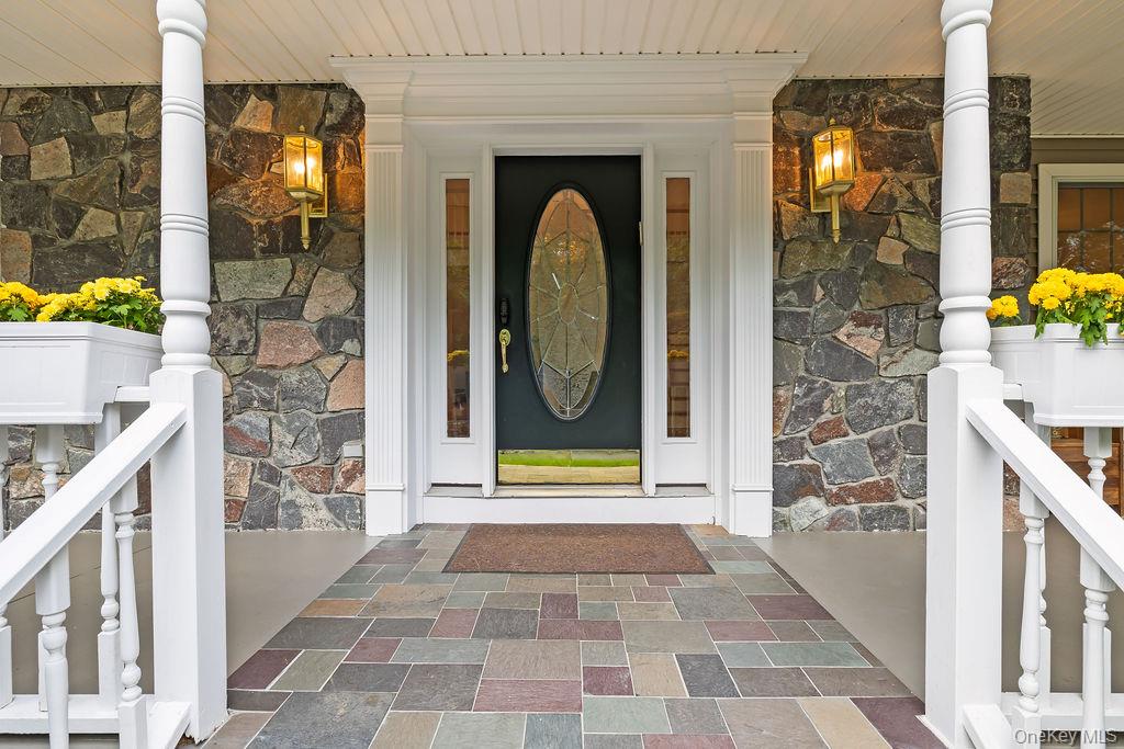 10 Golden Road Suffern, NY 10901 - Photo 2 of 49 Gallery Image 2