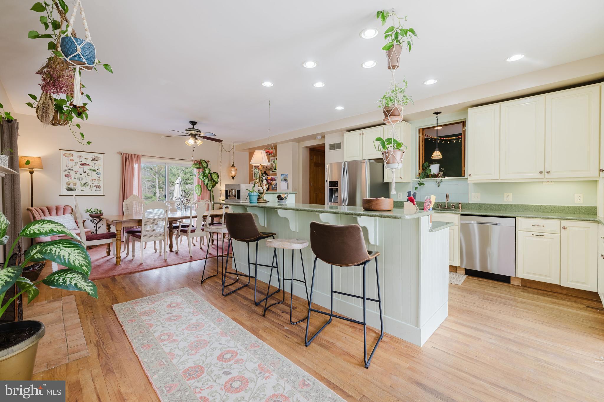 1568 Deer Creek Road New Freedom, PA 17349 - Photo 11 of 90 Breakfast bar or island with seating