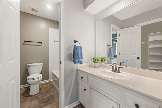 $575,000 | 13001 West 139th Street, Overland Park, KS 66221