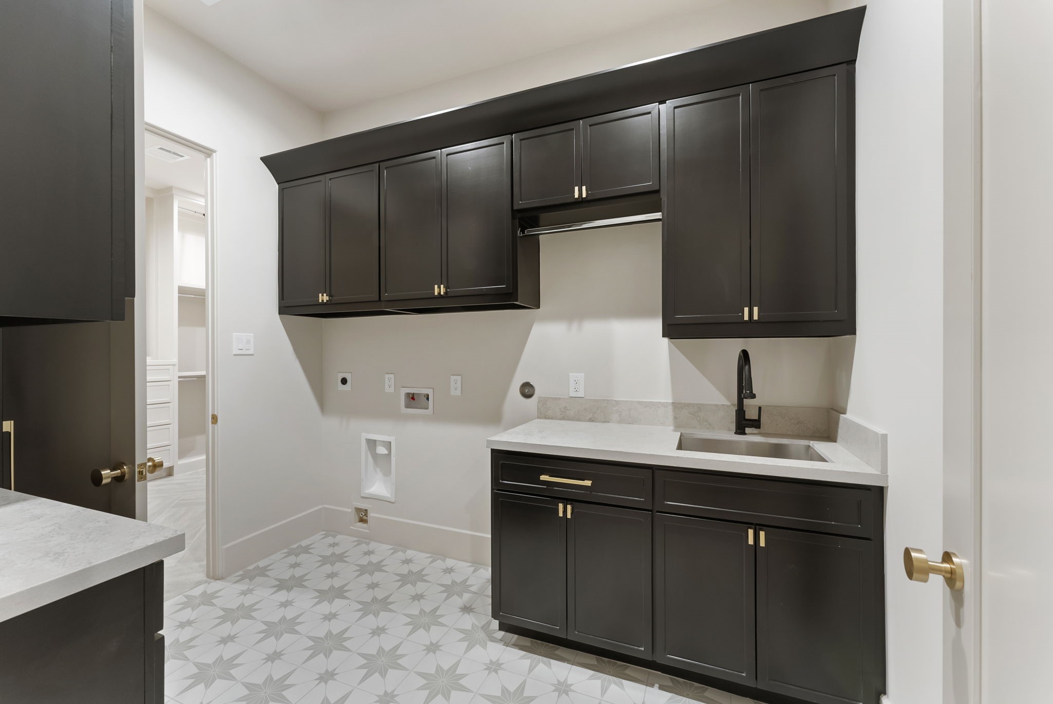 148 Sandpiper Drive Huntsville, TX 77340 - Photo 37 of 50 Utility Room