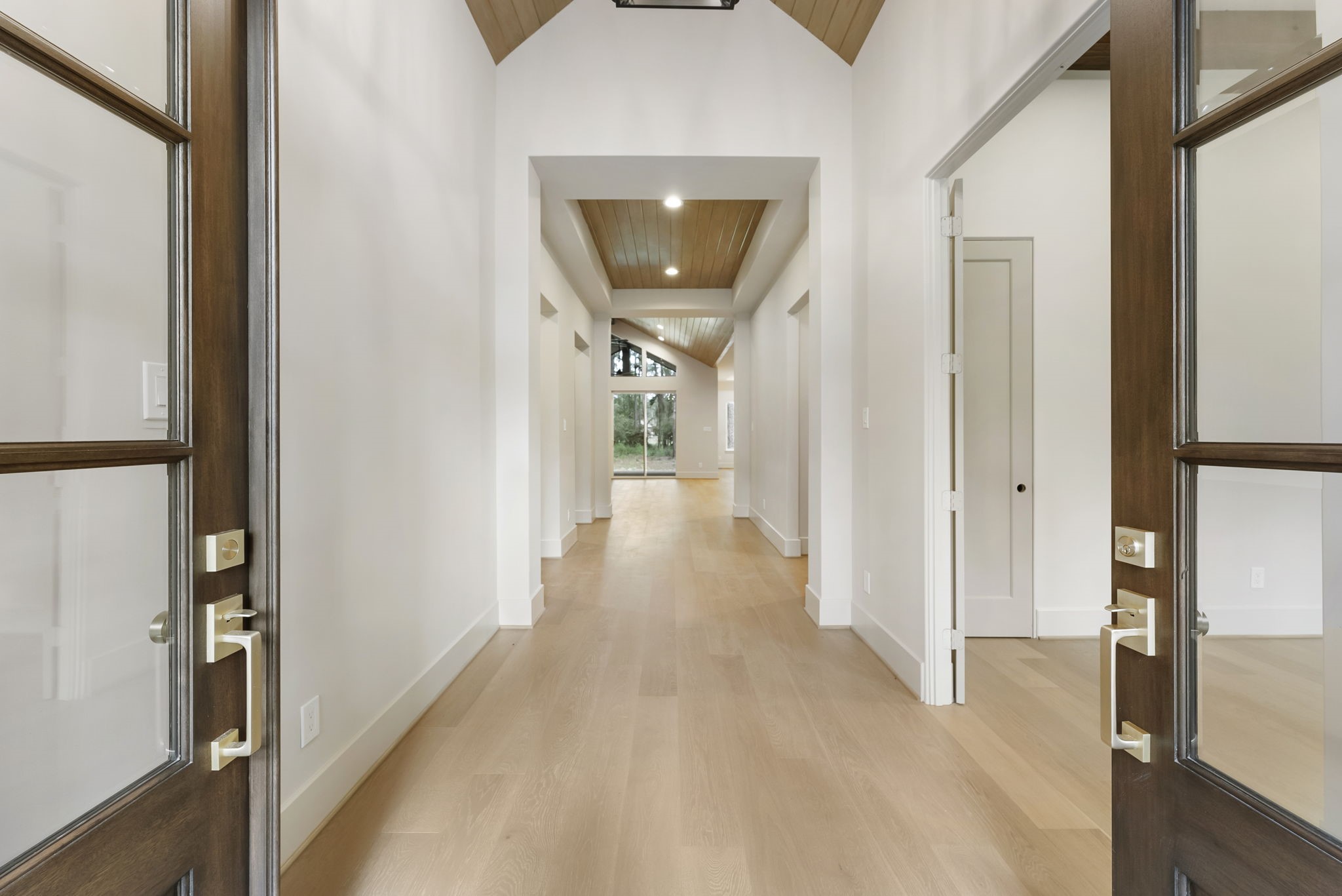 148 Sandpiper Drive Huntsville, TX 77340 - Photo 4 of 50