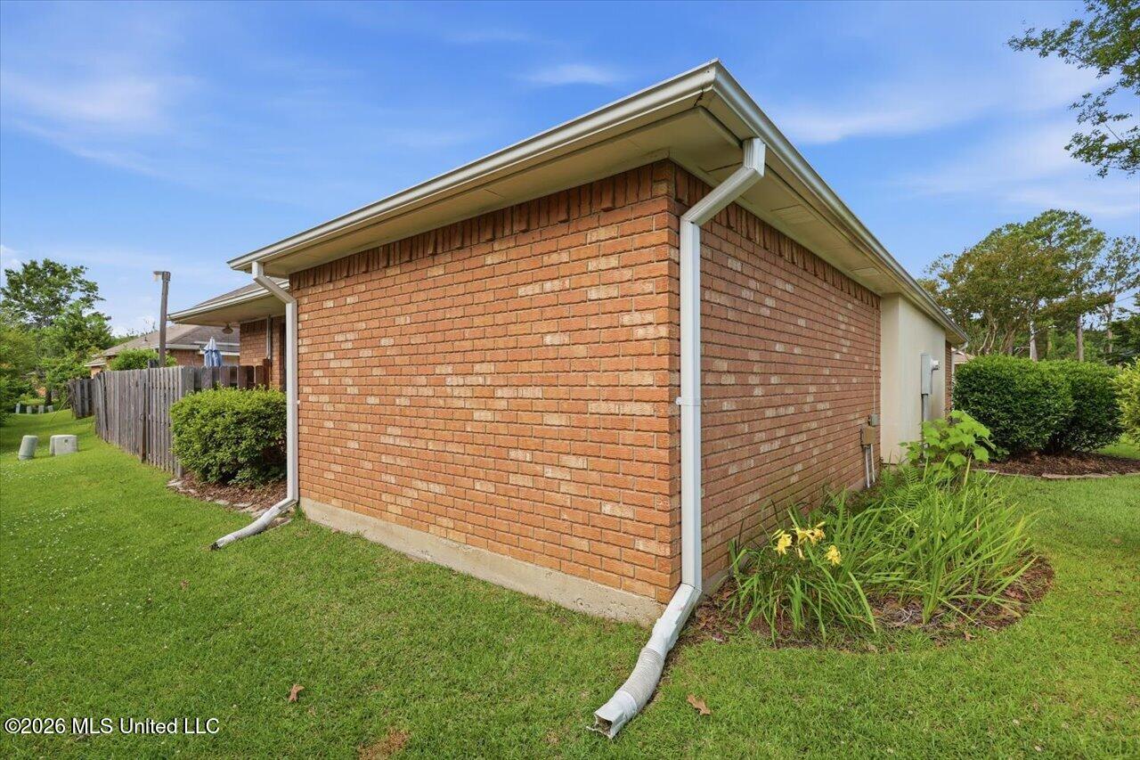 214 Waterfall Way Clinton, MS 39056 - Photo 27 of 28 32-214 Waterfall Way _ Hometoursms.com
