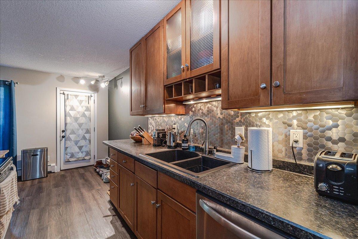 4524 Cedar Lake Road, Unit 3 Minneapolis, MN 55416 - Photo 4 of 25