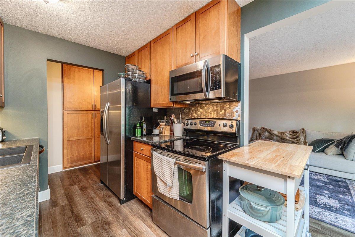4524 Cedar Lake Road, Unit 3 Minneapolis, MN 55416 - Photo 5 of 25