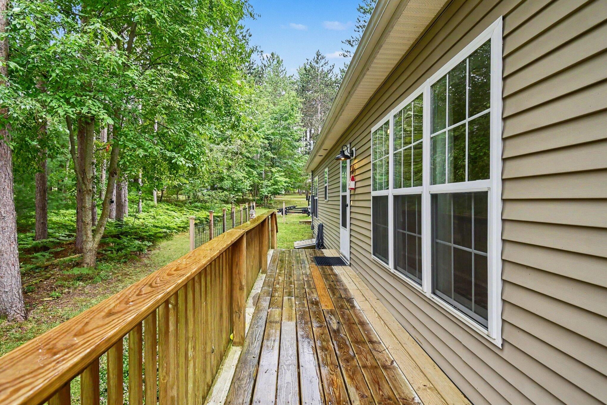 203 Acorn Road Roscommon, MI 48653 - Photo 3 of 27 Gallery Image 3