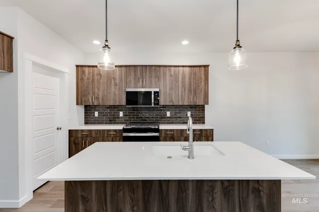 $464,990 | 10513 West Tinder Street, Star, ID 83669