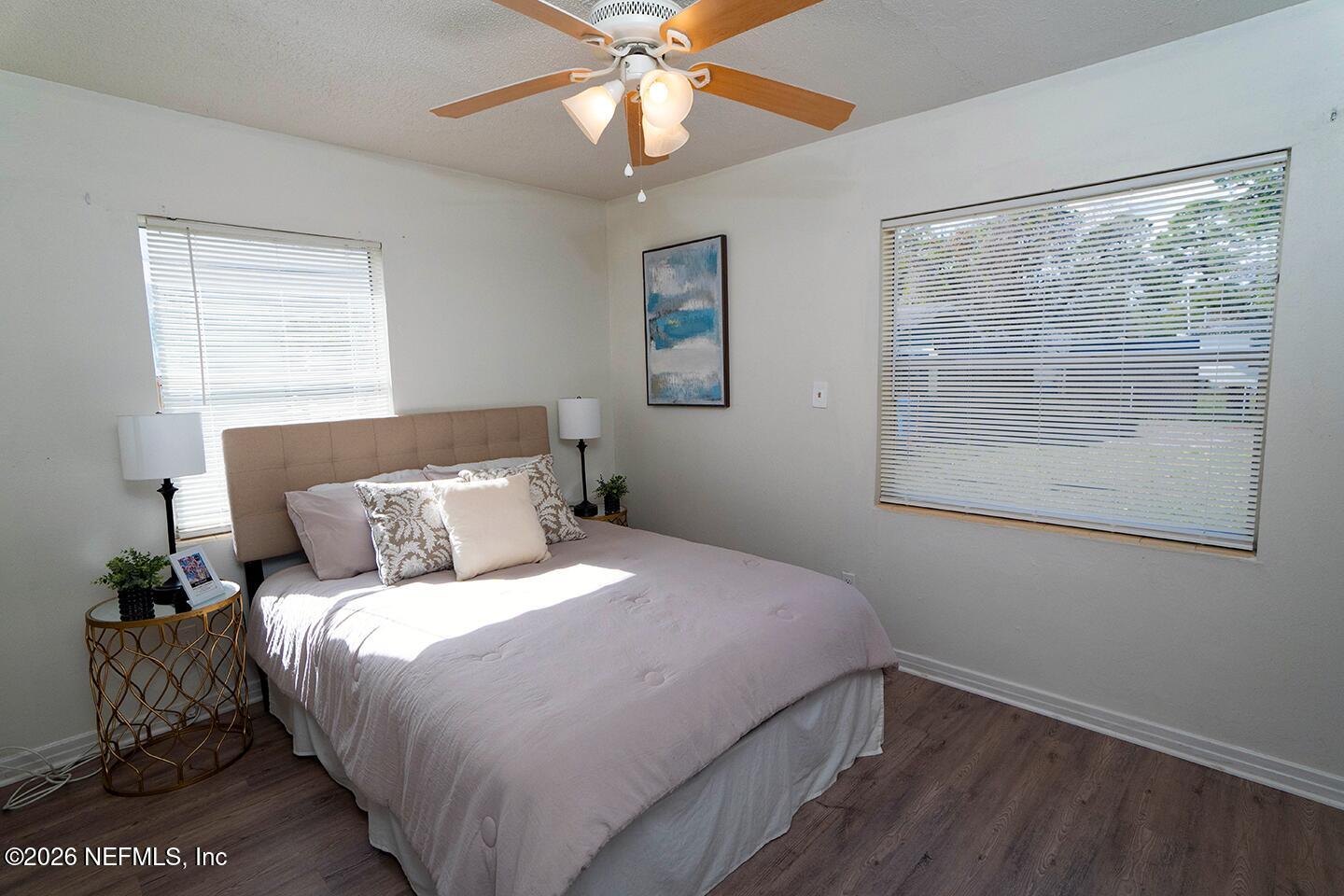 10250 Briarcliff Road East Jacksonville, FL 32218 - Photo 19 of 24 a bedroom with a bed and a window