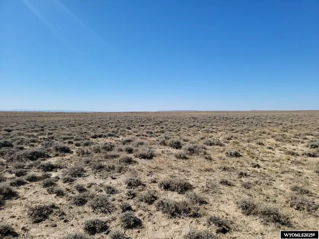 $42,500 | 3202 EAST Wamsutter Wy, Rawlins, WY 82301