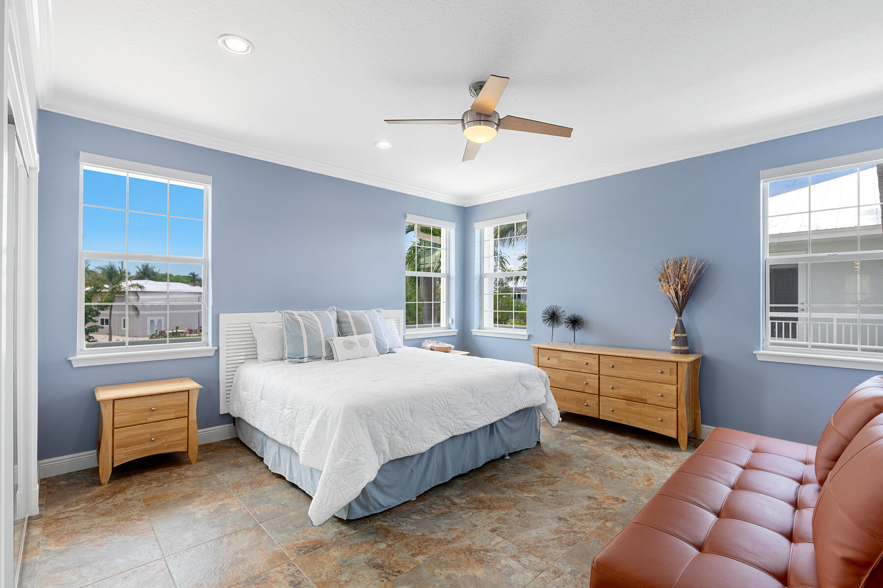 21 Mutiny Place Key Largo, FL 33037 - Photo 48 of 57 a bedroom with a bed and window