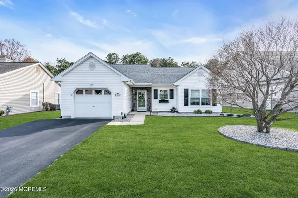 $529,000 | 27 Molly Lane, Brick, NJ 08723