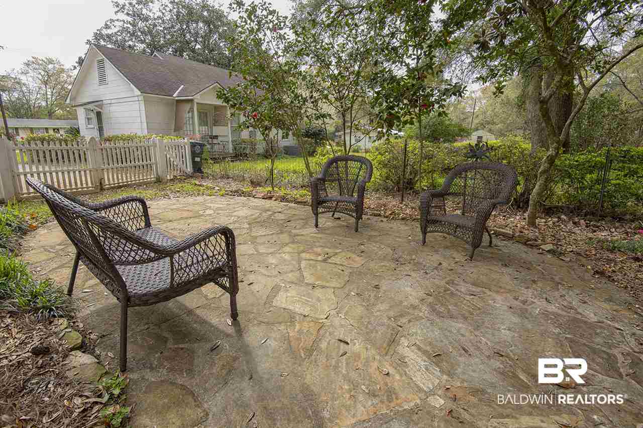 414 South Section Street Fairhope, AL 36532 - Photo 29 of 33