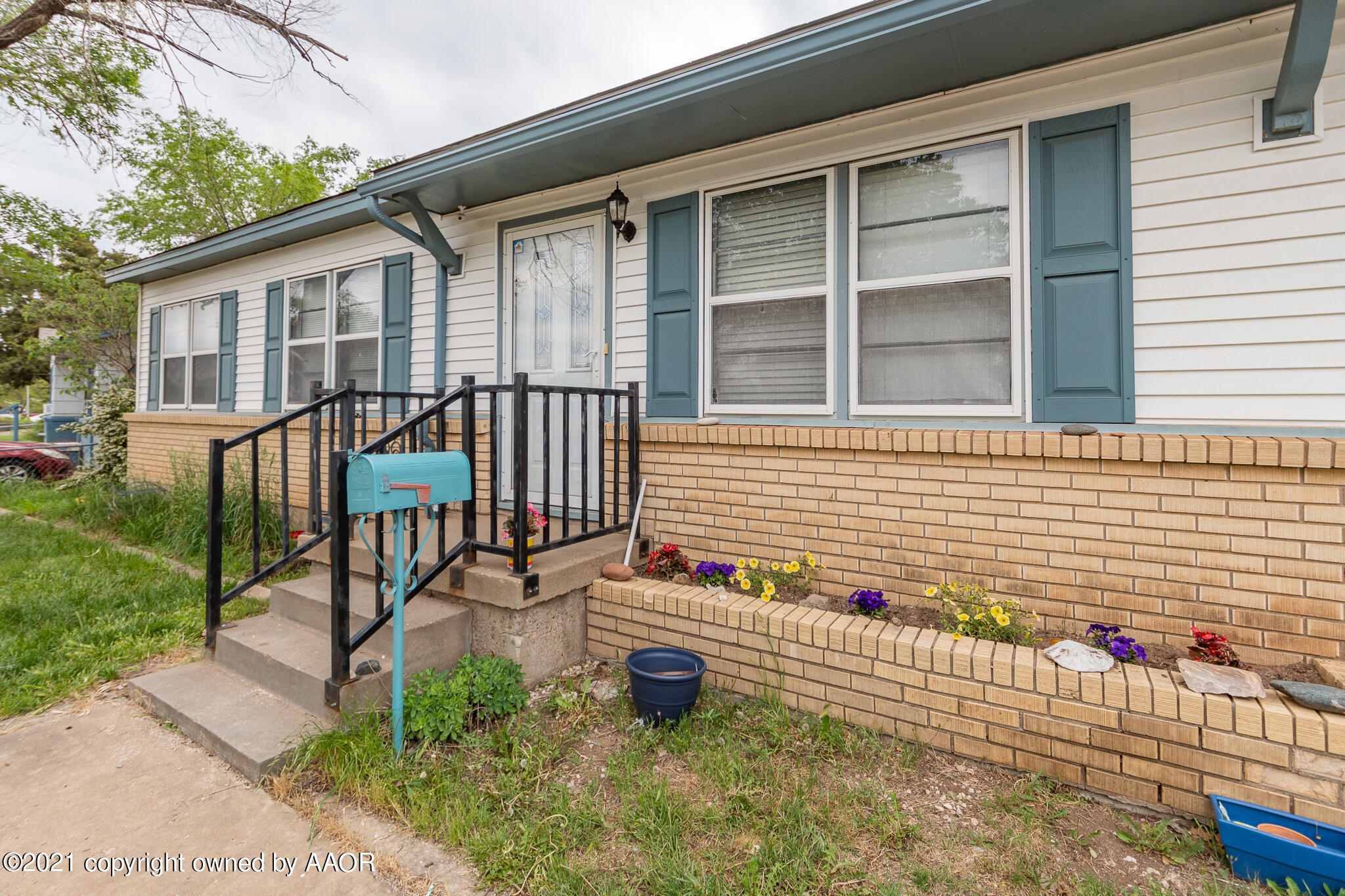 4904 Bowie Street Amarillo, TX 79110 - Photo 1 of 27 front 4