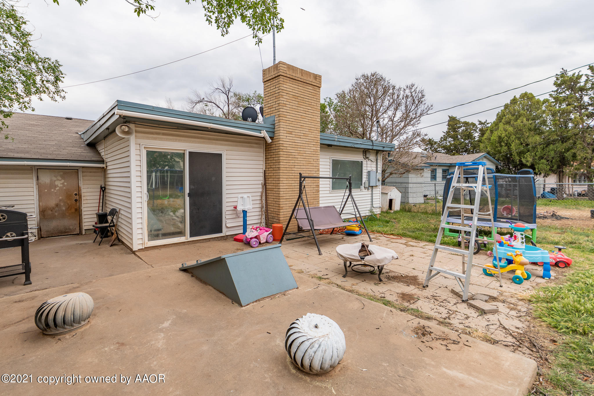 4904 Bowie Street Amarillo, TX 79110 - Photo 25 of 27 backyard 3