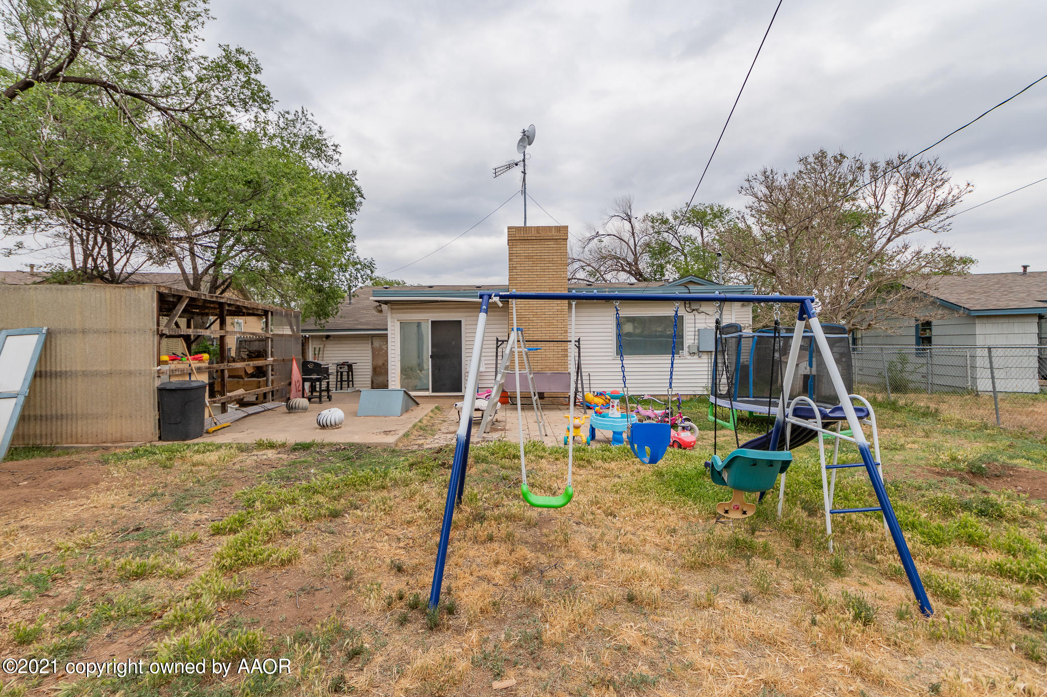 4904 Bowie Street Amarillo, TX 79110 - Photo 27 of 27 backyard 1