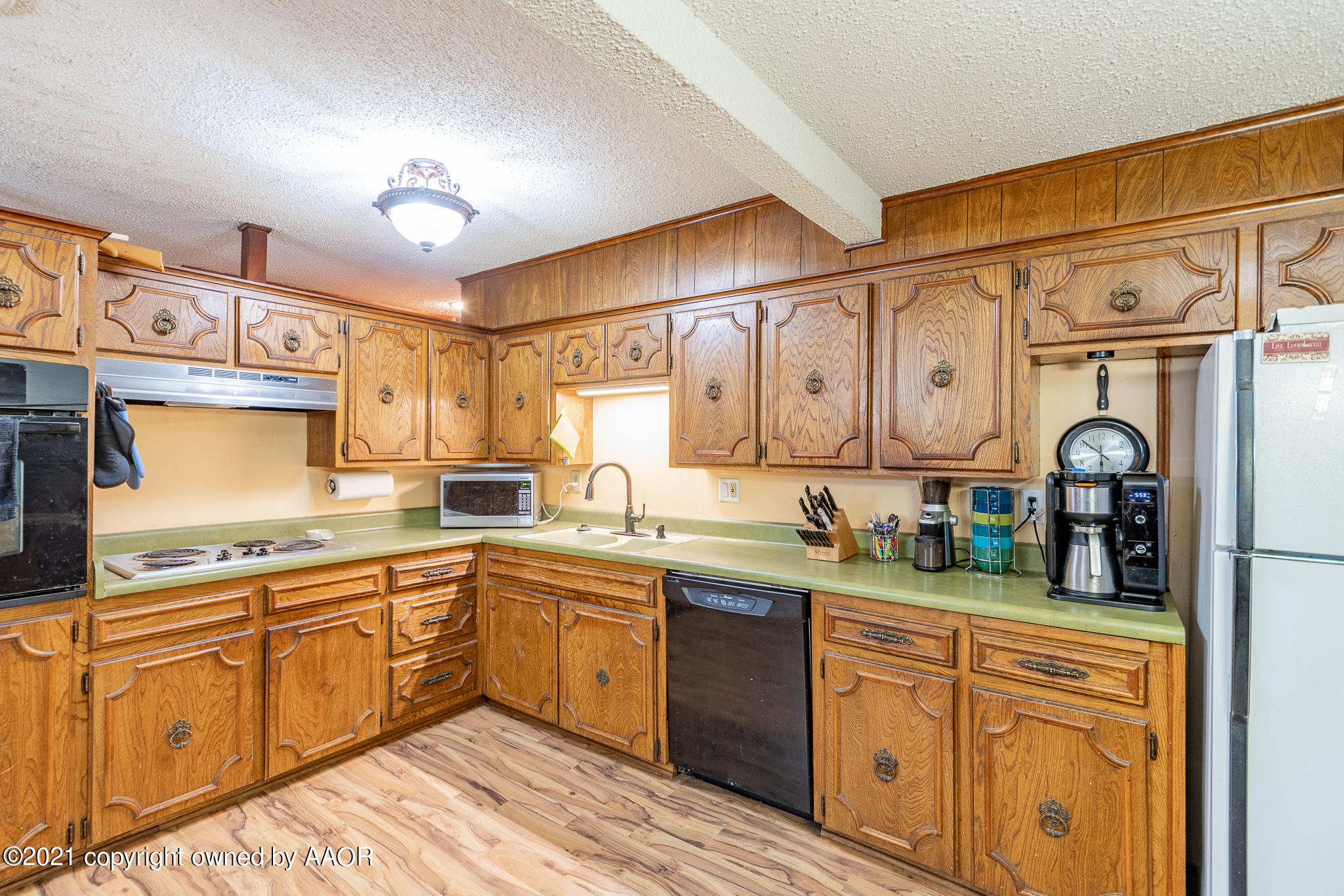 4904 Bowie Street Amarillo, TX 79110 - Photo 7 of 27 kitchen 2