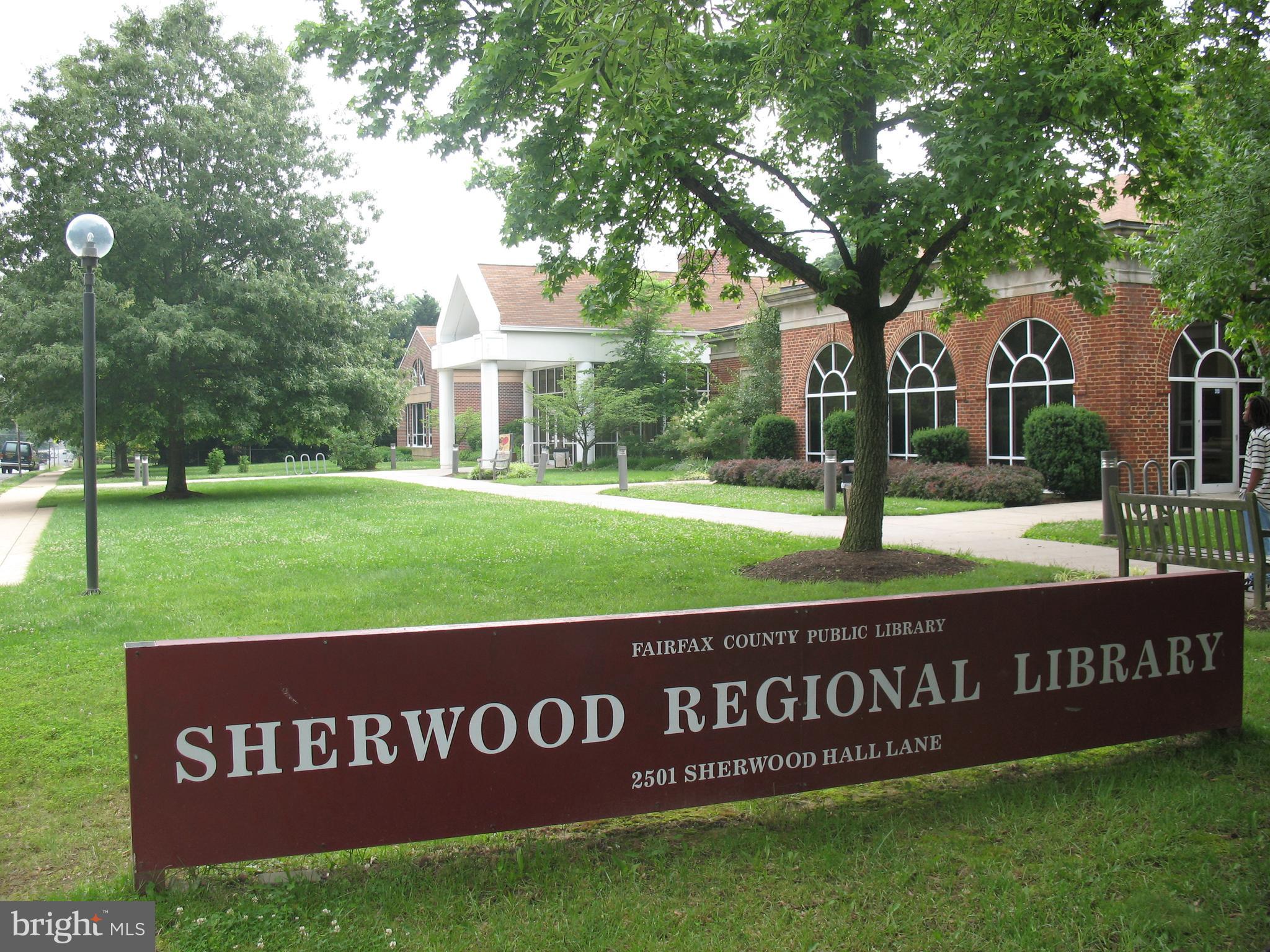 7614 Range Road Alexandria, VA 22306 - Photo 37 of 37 a view of park with sign board and yard