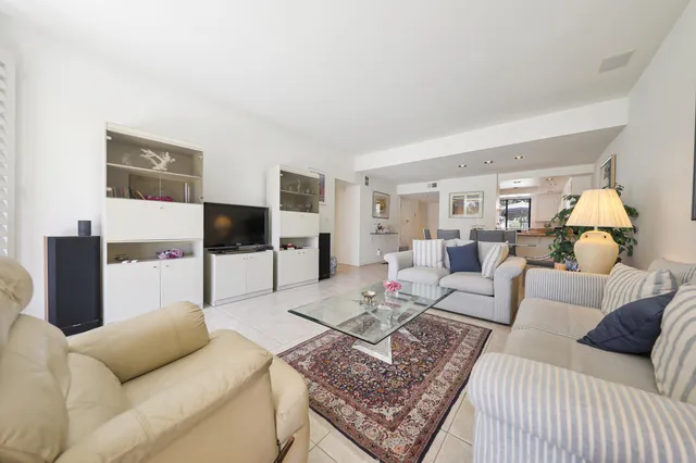 $519,000 | 27 Seville Drive, Rancho Mirage, CA 92270