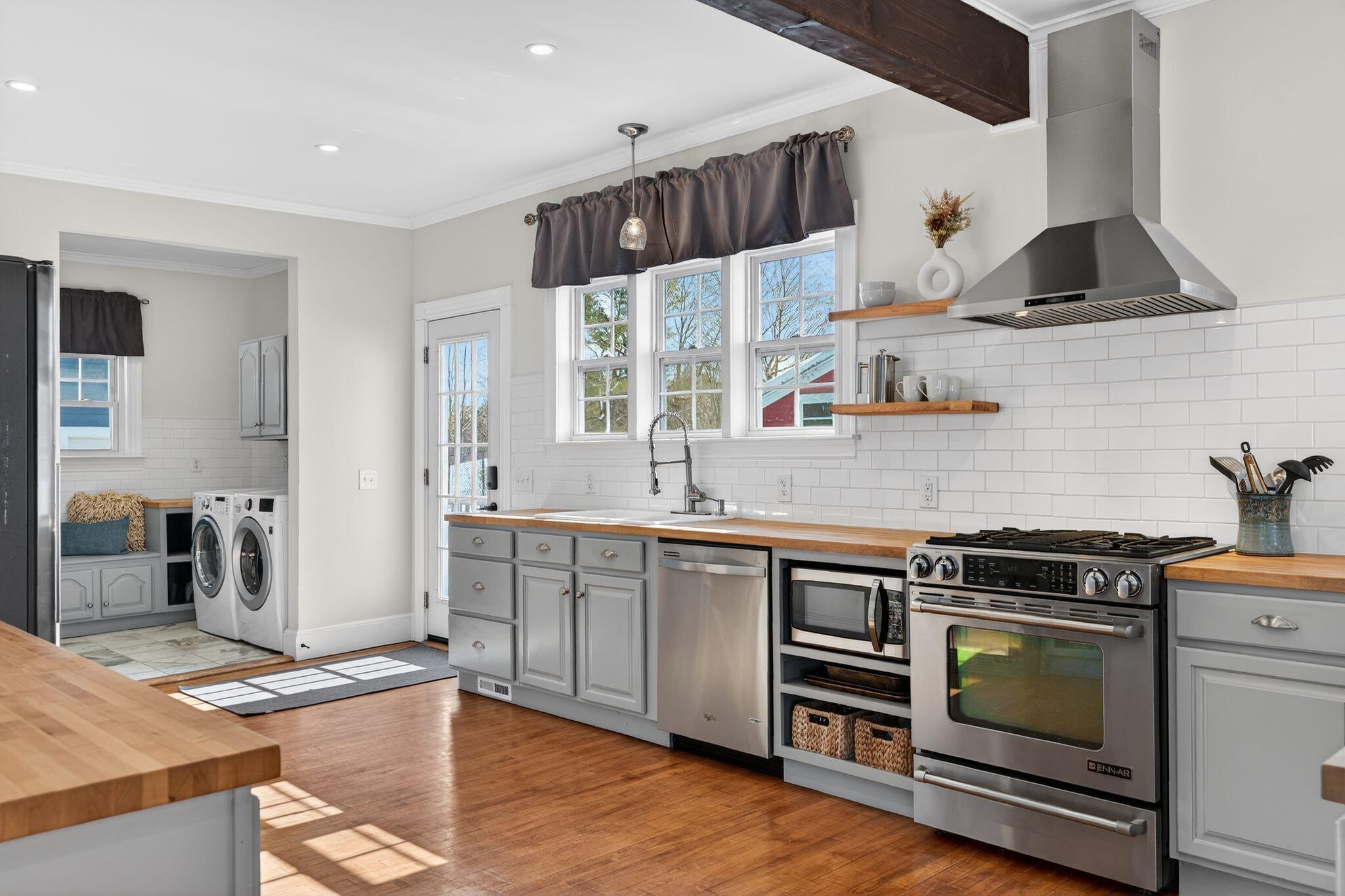 80 Mosher Road Gorham, ME 04038 - Photo 6 of 56 Kitchen